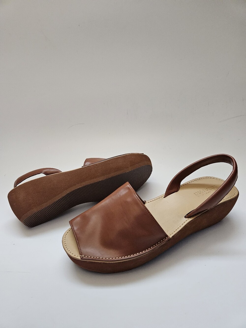 Reaction Kenneth Cole Women's Fine Glass Platform Wedge Sandals Size 10